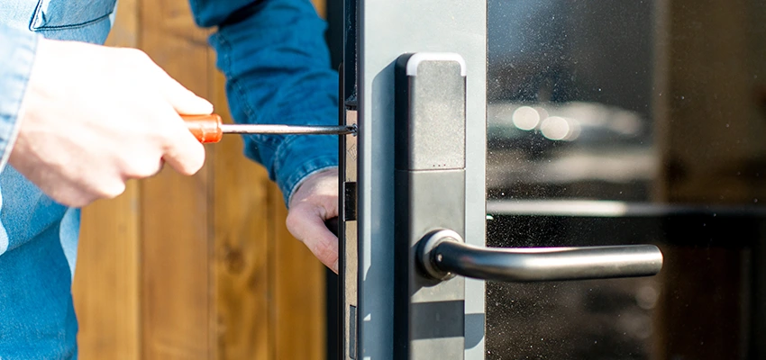Aluminium Door Lock Replacement in McFarland, California