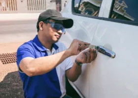 Car Locksmith in McFarland, CA